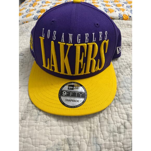 New Era Other - New era lakers 5950 snap back nwt hat